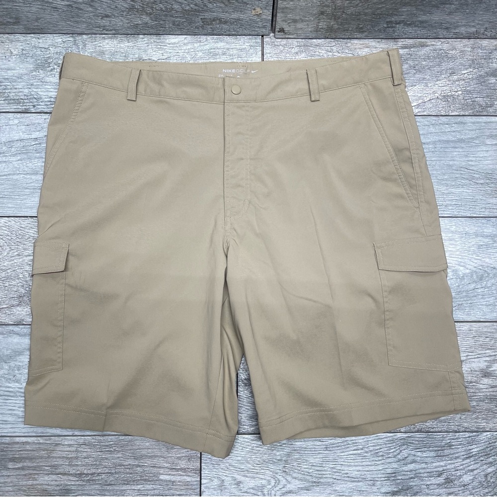 Nike Golf Cargo Shorts Dri Fit  Men's Size 38